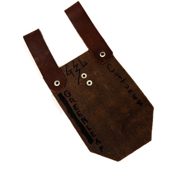 Frog Holder Vertical Renaissance Medieval Brwn Leather & Brass Handcrafted - Picture 2 of 7